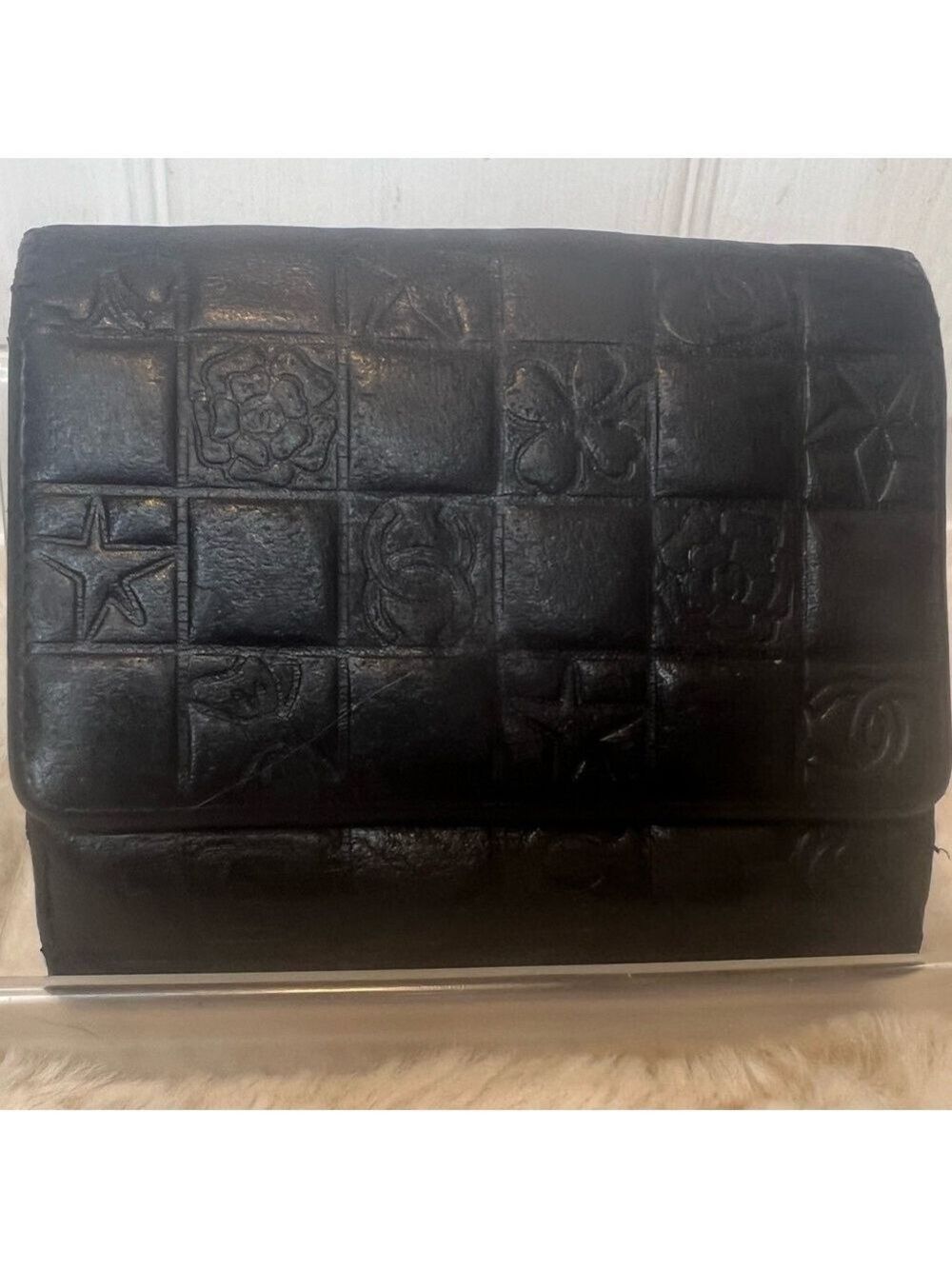 ❤️CHANEL PRECIOUS SYMBOLS ICON LUCKY COMPACT WALLET - Picture 2 of 16